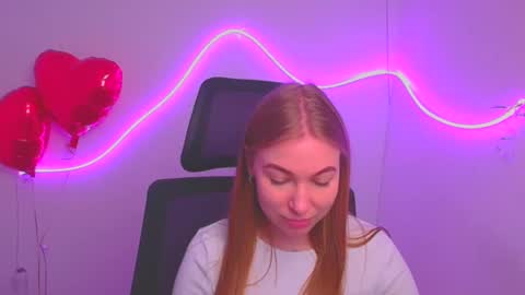 Snapshot of emilia_ilia chatting on March 12, 3:18 pm Emilia online show from March 12, 3:18 pm