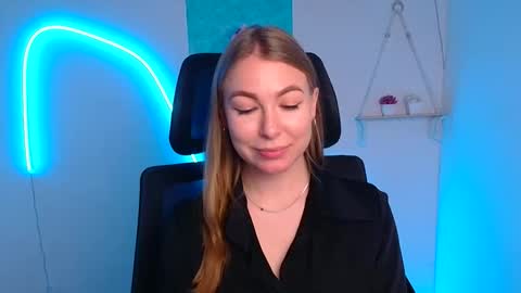 Emilia online show from January 6, 12:31 pm