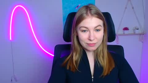 Emilia online show from March 7, 12:24 pm