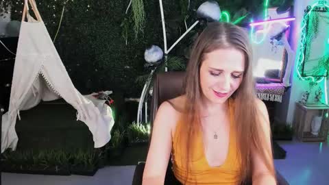 Emilia Bedy online show from November 27, 9:11 am