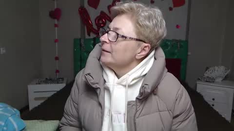 EmiliaGree online show from February 6, 6:22 pm