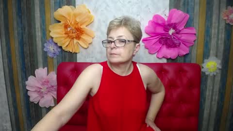 Snapshot of emiliagree chatting on May 5, 6:16 pm EmiliaGree online show from May 5, 6:16 pm