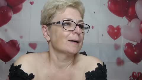 Snapshot of emiliagree chatting on July 3, 5:41 pm EmiliaGree online show from July 3, 5:41 pm