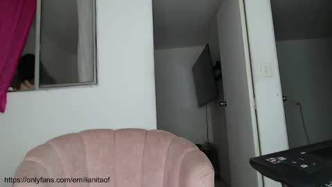 Snapshot of emilianita chatting on June 3, 3:20 am emilianita online show from June 3, 3:20 am