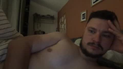 emiliano1256 online show from April 21, 3:02 am