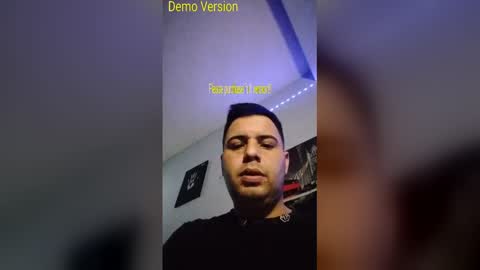 Snapshot of emilianohotroom chatting on July 25, 5:49 am Lenny pirona online show from July 25, 5:49 am