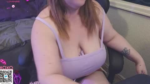 Snapshot of emiliefoxx chatting on March 8, 9:51 pm emilie foxx online show from March 8, 9:51 pm