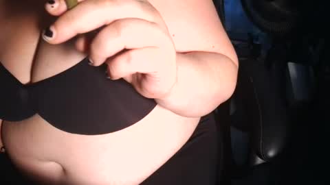 Snapshot of emiliefoxx chatting on July 30, 7:57 pm emilie foxx online show from July 30, 7:57 pm