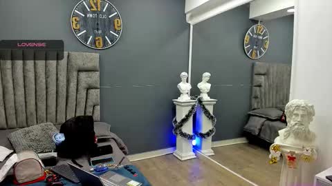 Emilio online show from December 20, 11:17 am