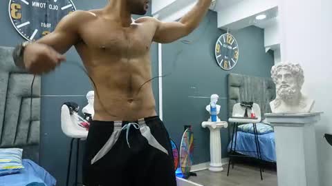 Snapshot of emilio_brandon chatting on May 30, 10:45 am Emilio online show from May 30, 10:45 am