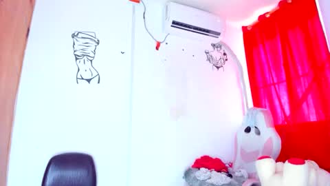 emily online show from February 19, 6:04 pm