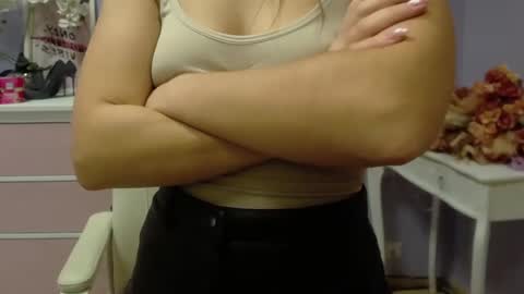 Snapshot of emilly_lust99 chatting on January 2, 1:51 pm Emilly online show from January 2, 1:51 pm