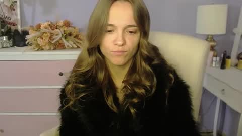 Snapshot of emilly_lust99 chatting on November 15, 8:11 am Emilly online show from November 15, 8:11 am