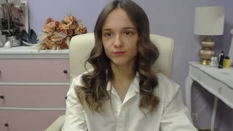 Snapshot of emilly_lust99 chatting on November 24, 7:41 am Emilly online show from November 24, 7:41 am