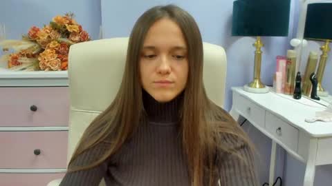 Snapshot of emilly_lust99 chatting on May 14, 7:26 am Emilly online show from May 14, 7:26 am