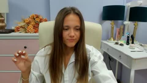 Emilly online show from June 30, 6:36 am