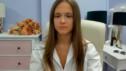 Emilly online show from July 10, 7:23 am