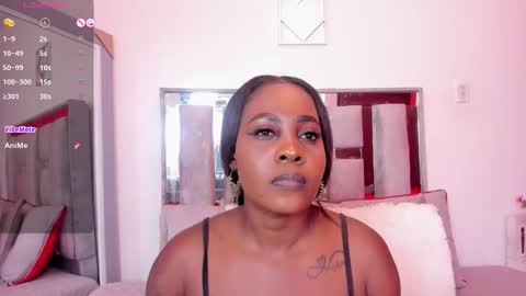 Emilly Roa online show from March 18, 8:45 pm