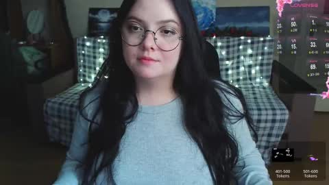 Emily online show from December 20, 9:33 pm