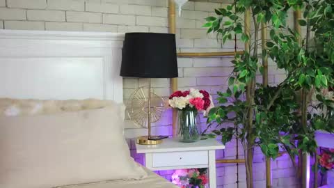 EMMA online show from May 1, 7:18 pm