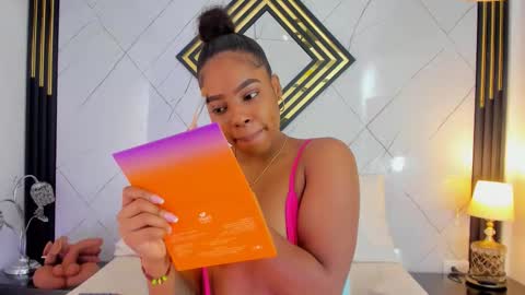 Emilly online show from November 8, 12:27 pm