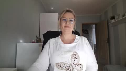 EmillyLove online show from March 2, 10:33 am