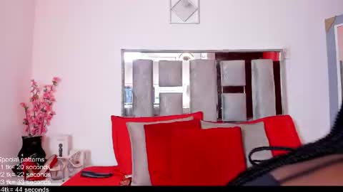 Snapshot of emillyroaa chatting on June 11, 7:23 pm Emilly Roa online show from June 11, 7:23 pm