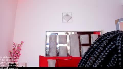 Snapshot of emillyroaa chatting on June 15, 8:44 pm Emilly Roa online show from June 15, 8:44 pm