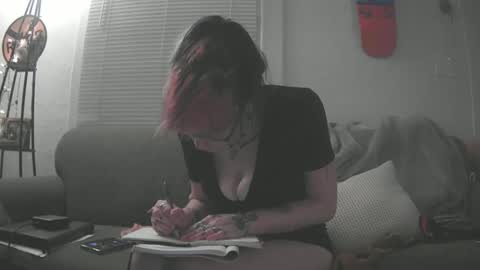Snapshot of emily0903 chatting on May 4, 1:45 am Emily Love online show from May 4, 1:45 am