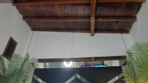 Snapshot of emily18__ chatting on May 6, 11:04 am Emily online show from May 6, 11:04 am