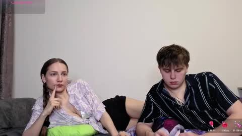 emily_and_ilumi online show from December 4, 5:43 pm