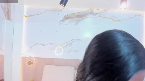 Snapshot of emily_browne chatting on November 18, 7:18 pm emily online show from November 18, 7:18 pm