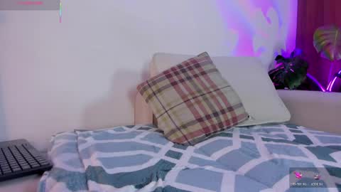 Snapshot of emily_cookk chatting on May 29, 5:49 am Emily online show from May 29, 5:49 am