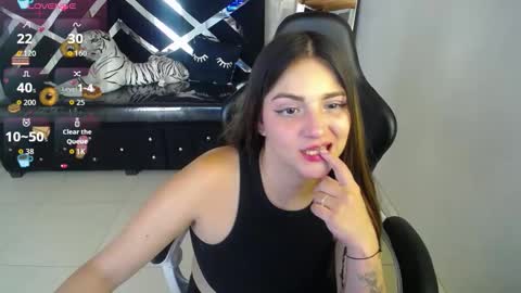 emily_cooper_t online show from February 12, 7:53 pm