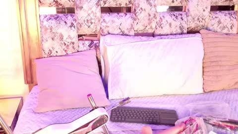 emily_dempsey online show from January 11, 7:08 pm