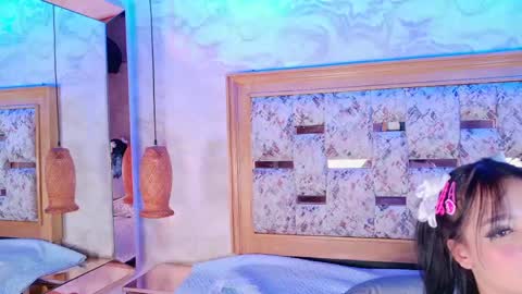 emily_dempsey online show from April 29, 7:20 pm