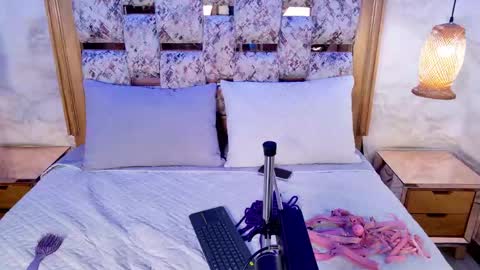 emily_dempsey online show from May 29, 7:34 pm
