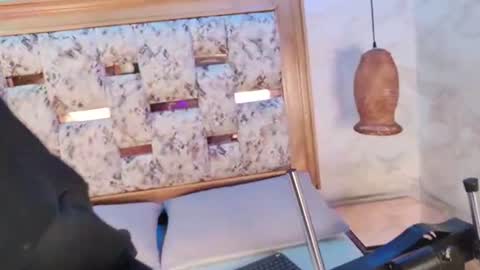 emily_dempsey online show from July 12, 7:05 pm