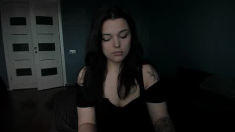 emily_ferra online show from June 22, 5:21 pm