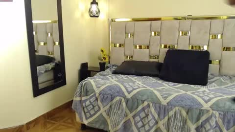 Snapshot of emily_fox_3 chatting on February 11, 12:05 pm emily fox 3 online show from February 11, 12:05 pm