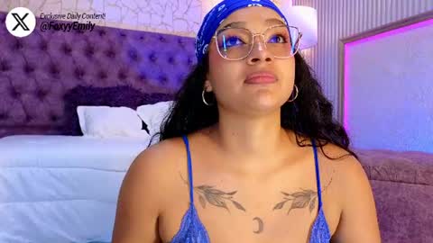 Snapshot of emily_foxyy chatting on June 30, 7:37 pm Emily online show from June 30, 7:37 pm