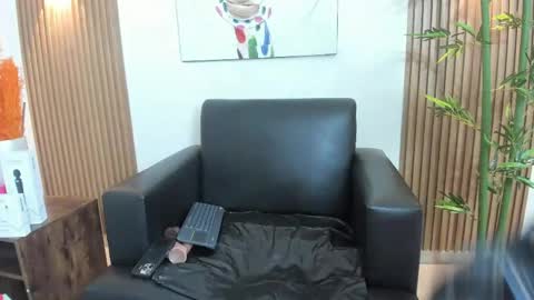 emily_frostt online show from April 25, 12:41 pm