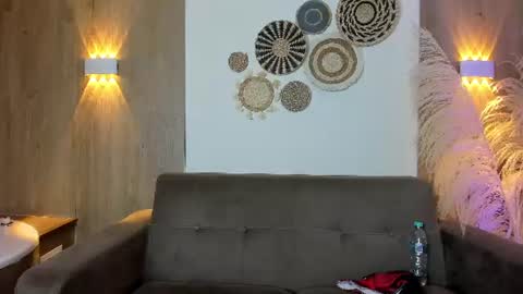 Snapshot of emily_frostt chatting on July 30, 12:04 pm emily_frostt online show from July 30, 12:04 pm