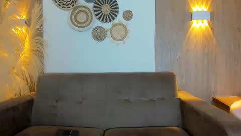 Snapshot of emily_frostt chatting on August 3, 11:59 am emily_frostt online show from August 3, 11:59 am