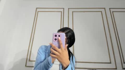 Snapshot of emily_gaviria1 chatting on May 6, 12:32 pm emily_gaviria1 online show from May 6, 12:32 pm