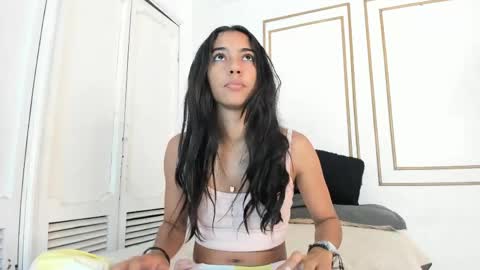 Snapshot of emily_gaviria1 chatting on June 9, 12:17 pm emily_gaviria1 online show from June 9, 12:17 pm