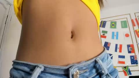 Snapshot of emily_gaviria1 chatting on July 7, 12:09 pm emily_gaviria1 online show from July 7, 12:09 pm