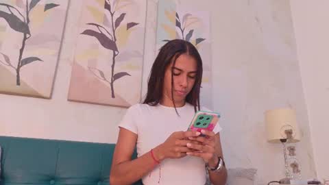 Snapshot of emily_gaviria1 chatting on July 26, 12:45 pm emily_gaviria1 online show from July 26, 12:45 pm