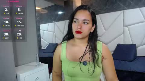 Snapshot of emily_gomez159 chatting on July 25, 11:41 am Emily online show from July 25, 11:41 am