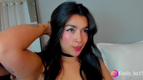 Snapshot of emily_haze chatting on January 24, 10:51 pm Emily online show from January 24, 10:51 pm